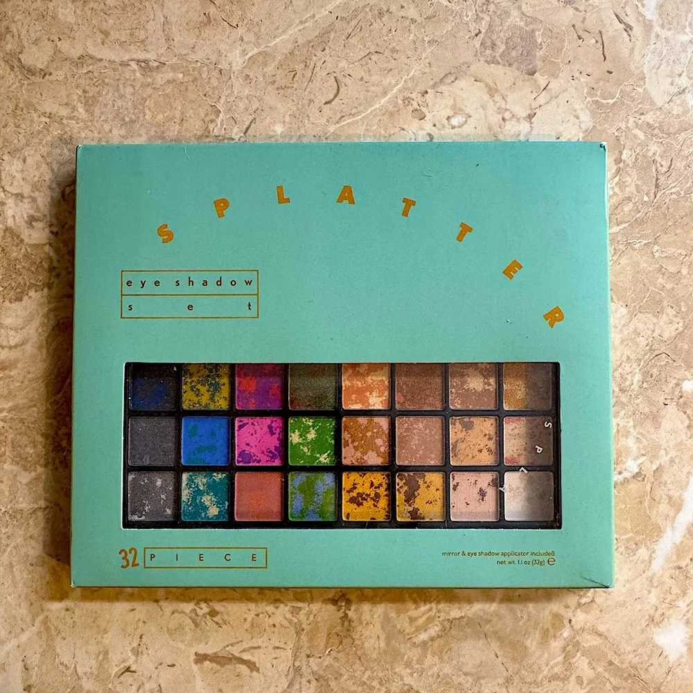SPLATTER BAKED EYESHADOW PALETTE